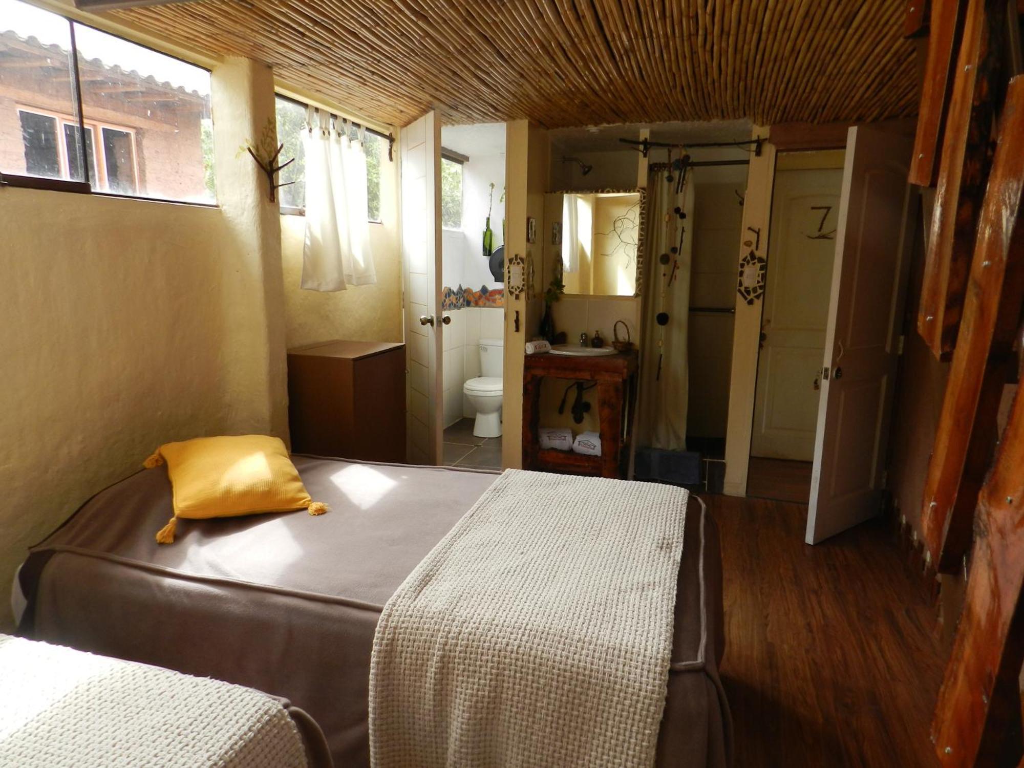 Eco Tampu Andahuaylillas- Hospedaje Ecosostenible Phòng bức ảnh